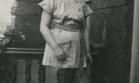 [Photograph of Jennie in loose trousers and tunic]
